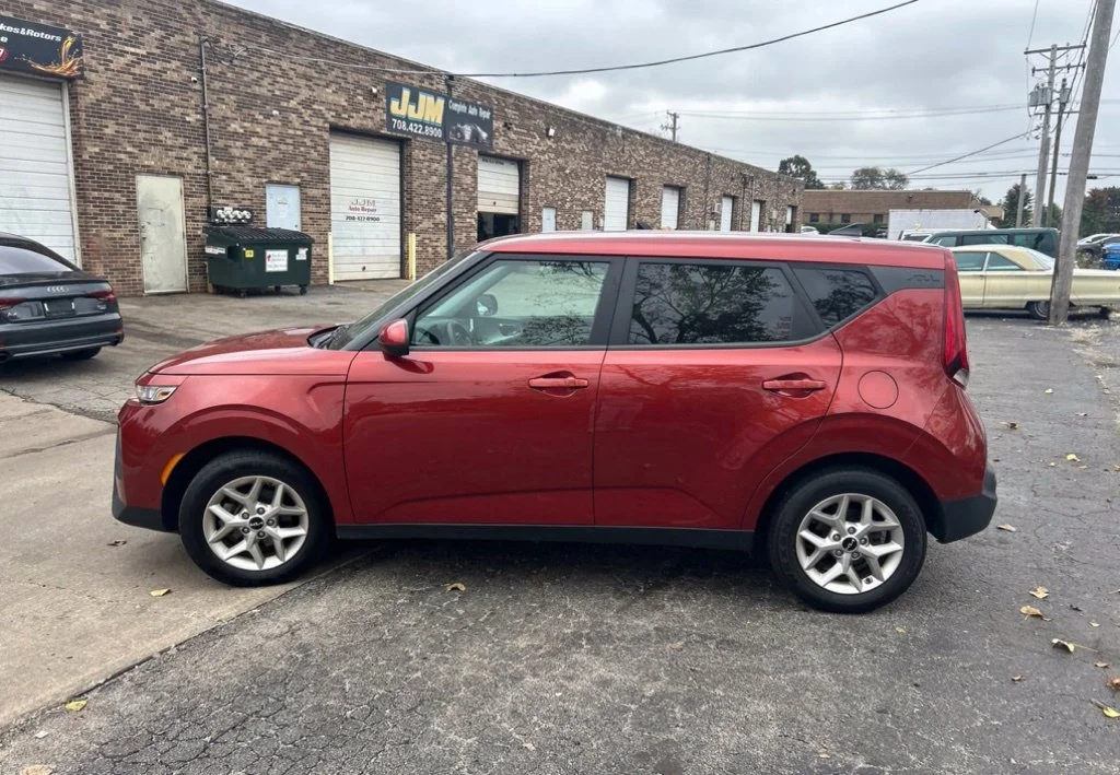 Used 2022 Orange Kia LX image 8