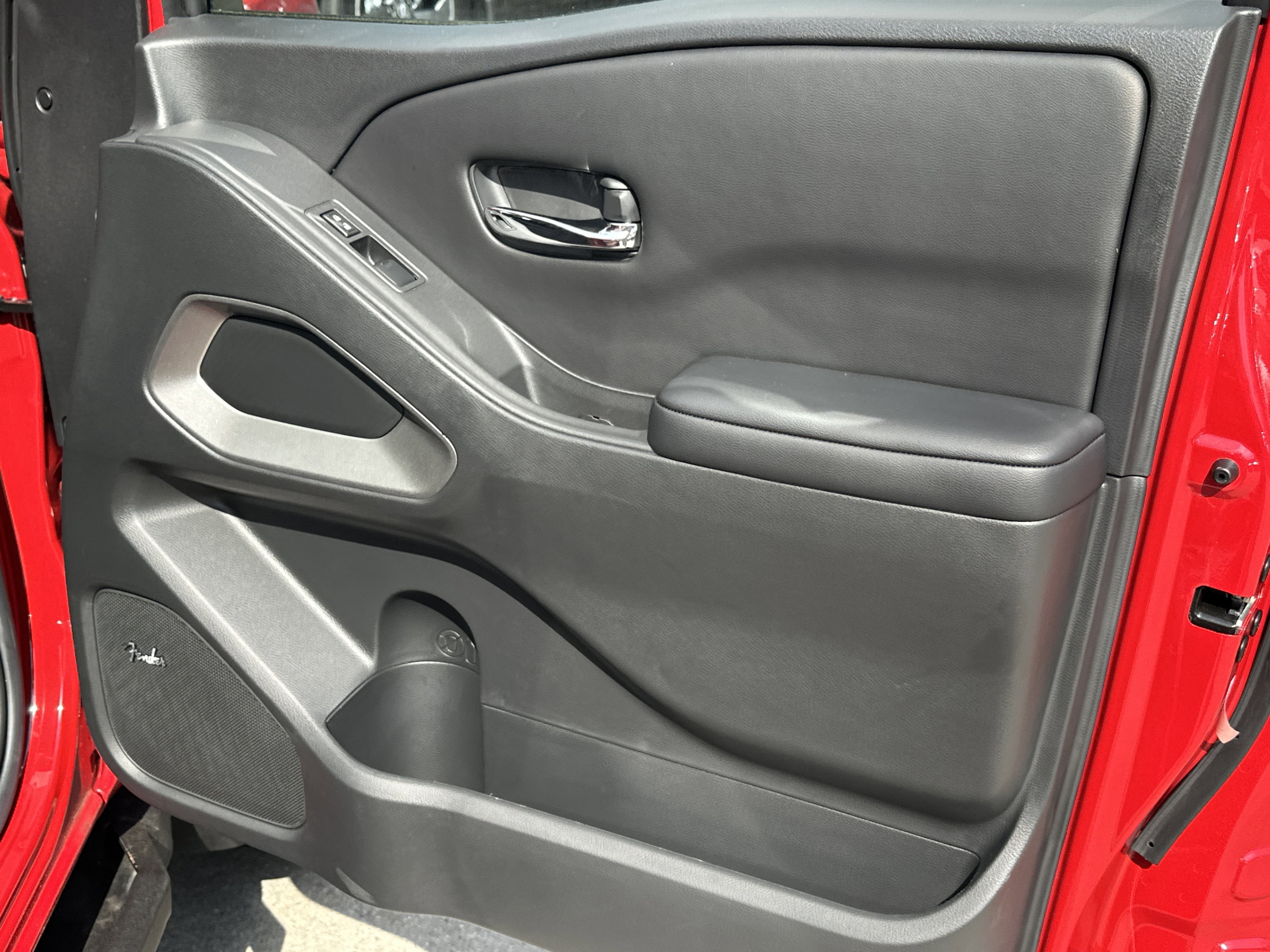2025 Nissan Frontier SV - Photo 15