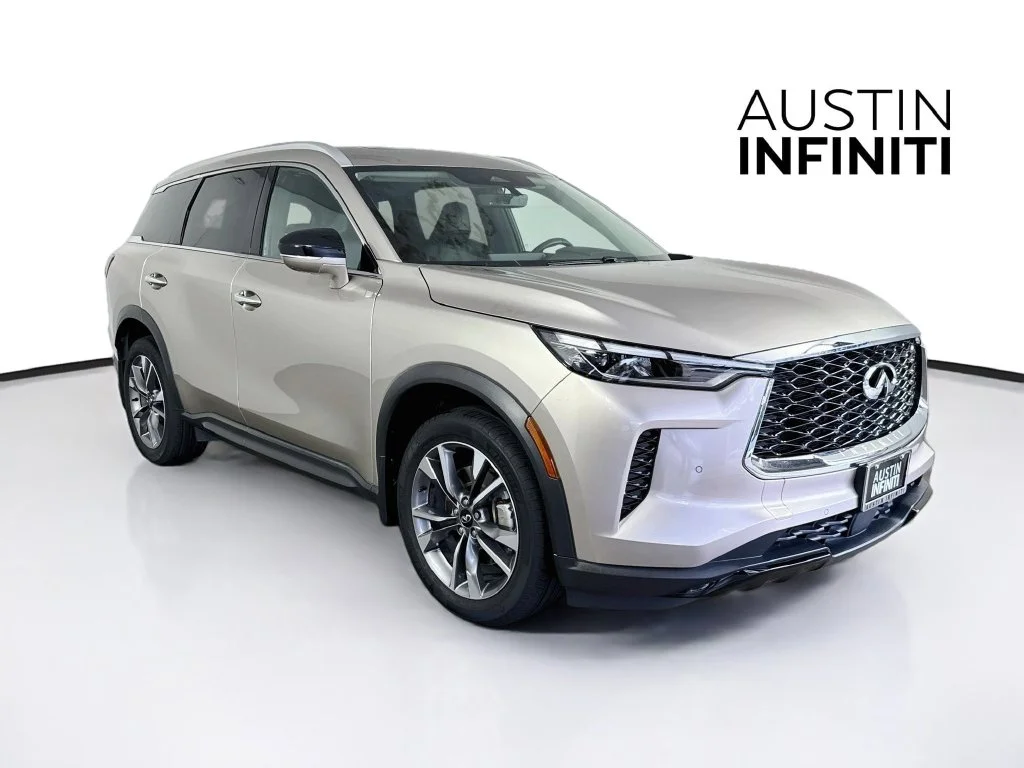 Certified Used 2023 Titanium INFINITI LUXE image 1