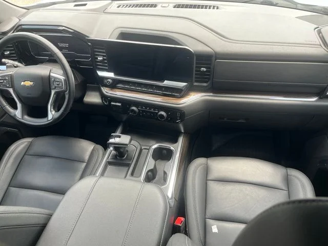 Used 2024 White Chevrolet LT image 18