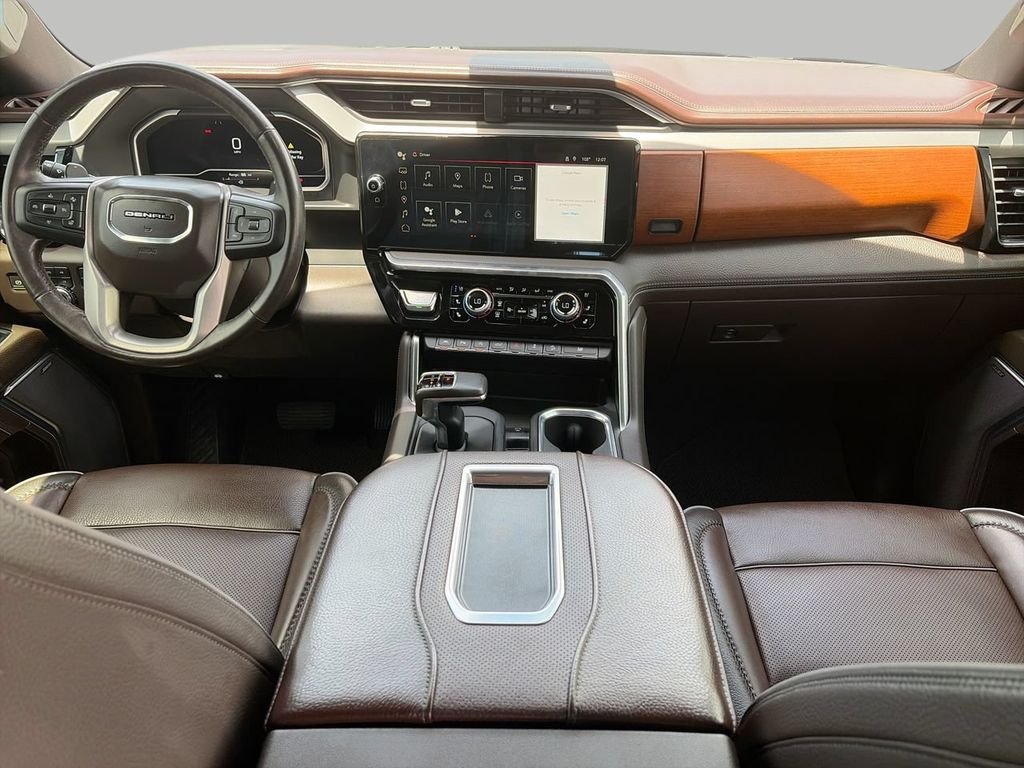 Used 2022 Silver GMC Denali image 9