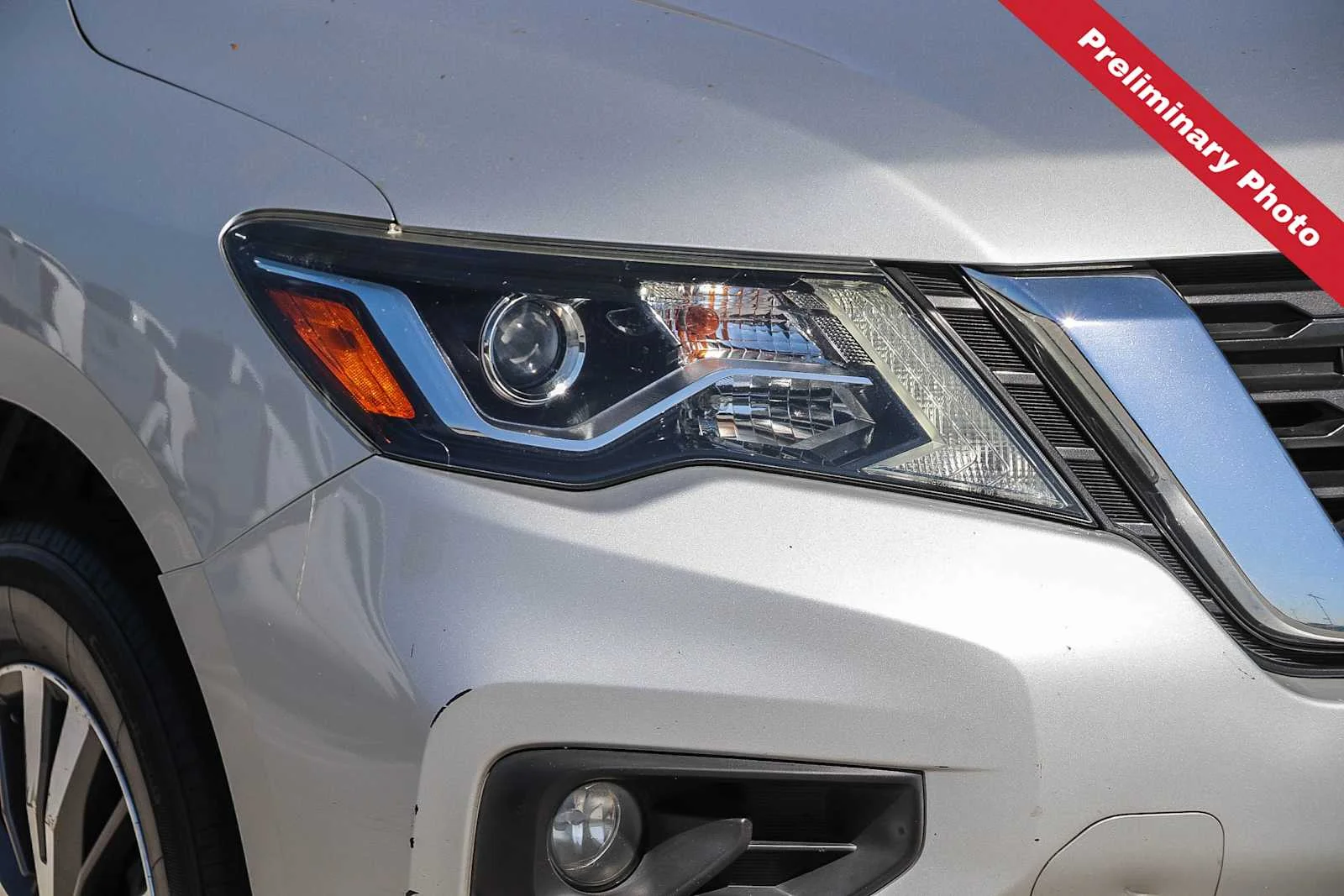 Used 2017 Brilliant Silver Metallic Nissan SV image 4