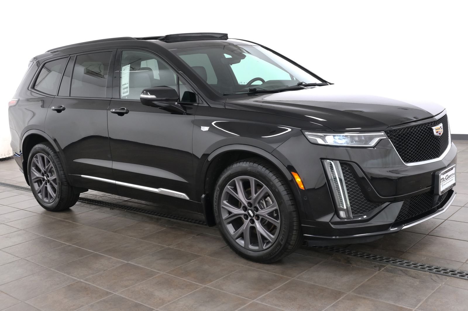 Used 2020 Stellar Black Metallic Cadillac Sport image 6