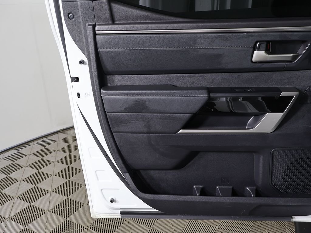 2023 Toyota Tundra Limited - Photo 17