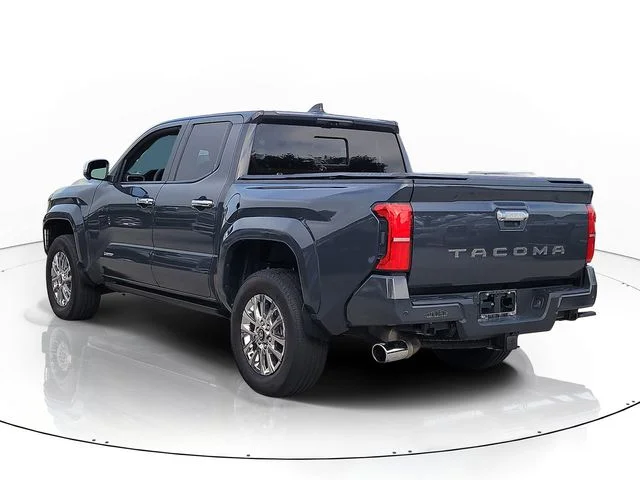 Used 2024  Toyota Limited image 7