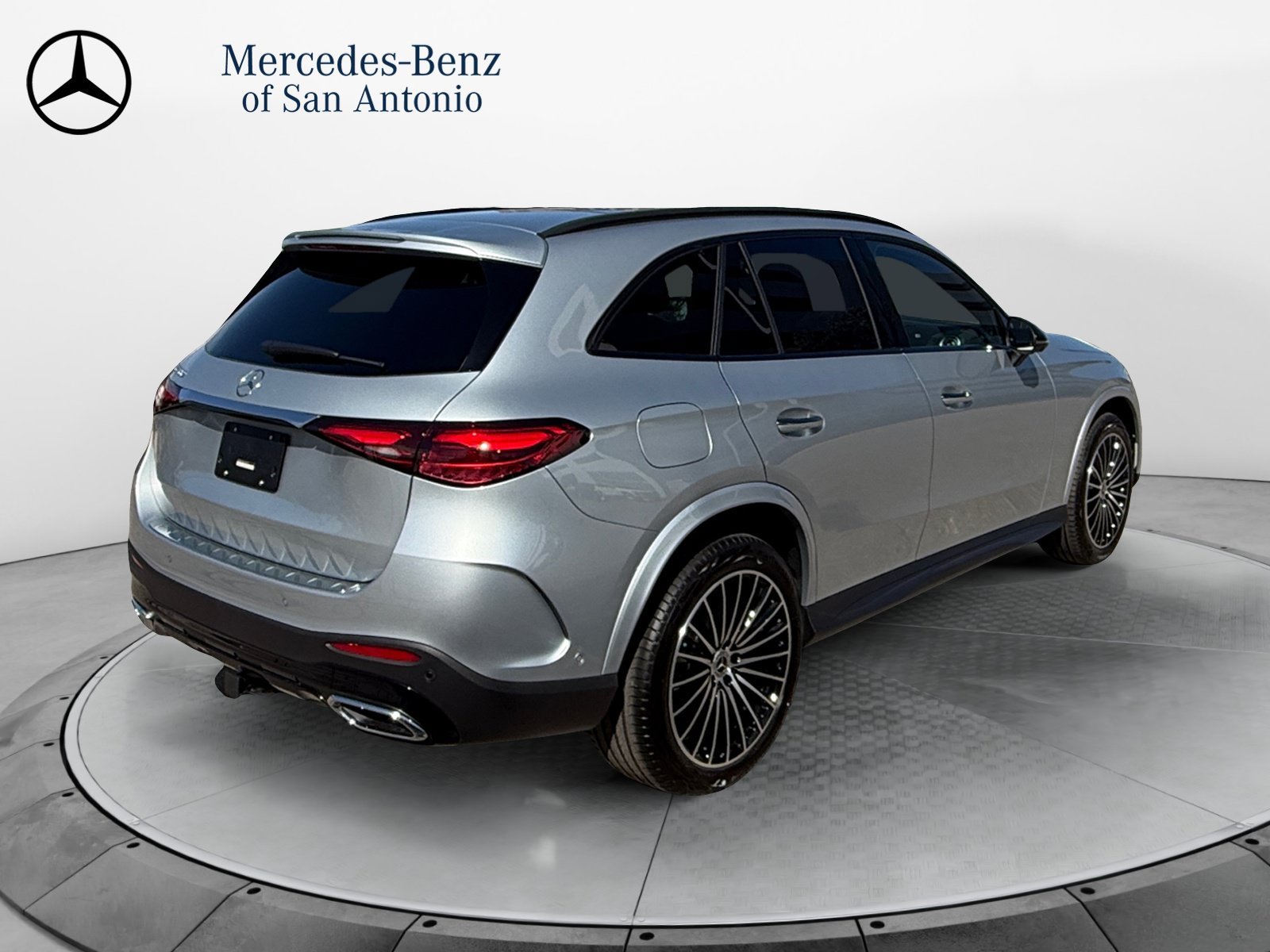 New 2027 Cirrus Silver Metallic Mercedes-Benz GLC 300 image 32