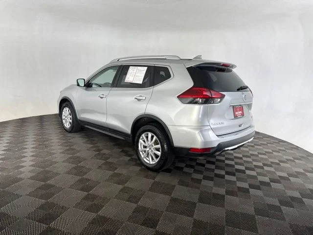 Used 2017 Silver Nissan SV image 7