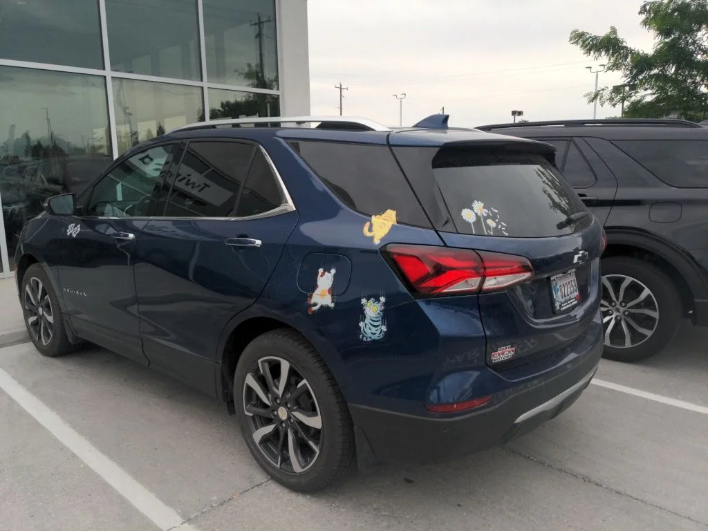 Used 2022 Blue Chevrolet Premier image 2