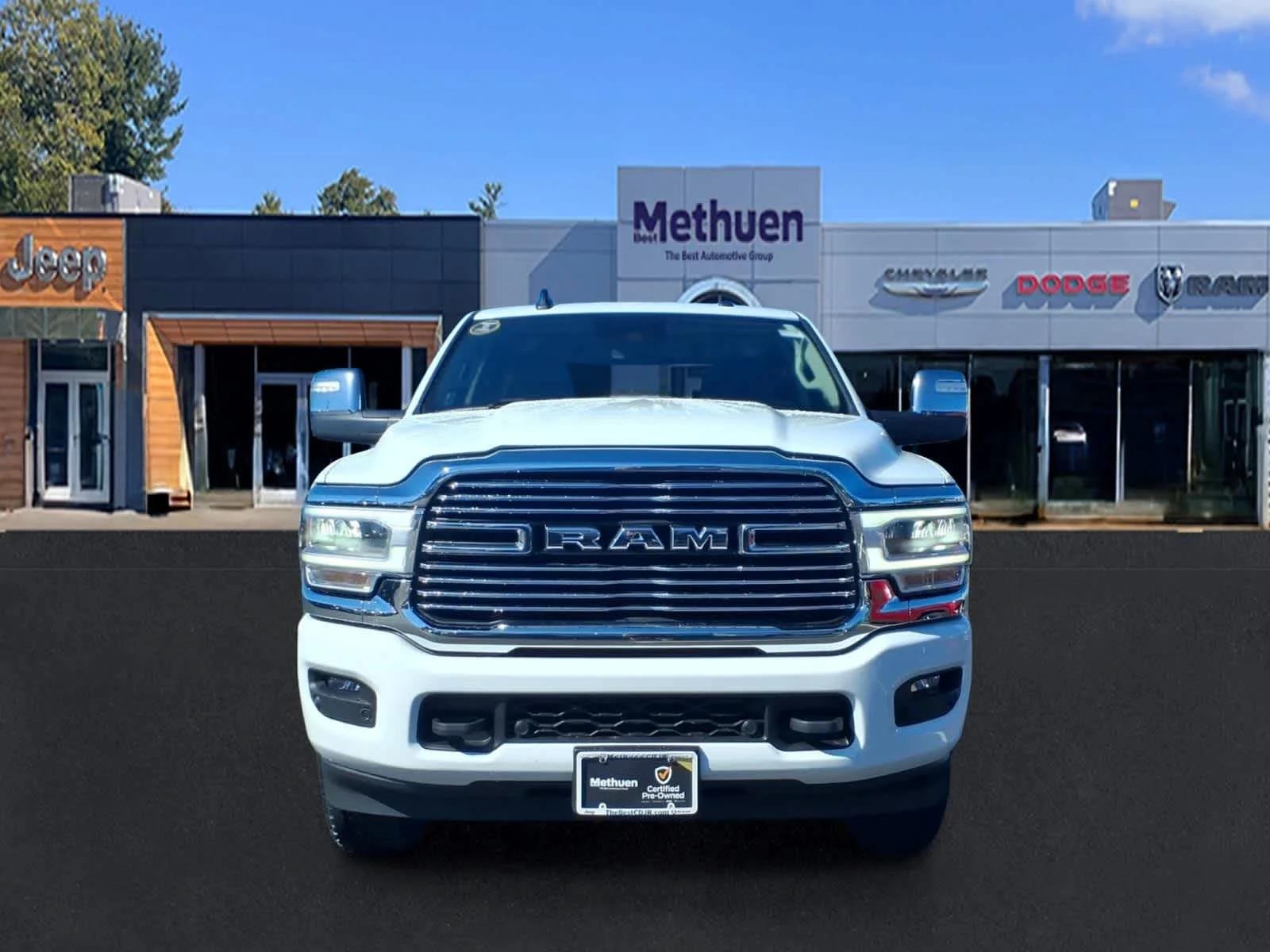 Used 2024 Bright White Clearcoat Ram Laramie image 10