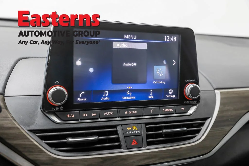 Used 2024 Silver Nissan 2.5 SV image 19
