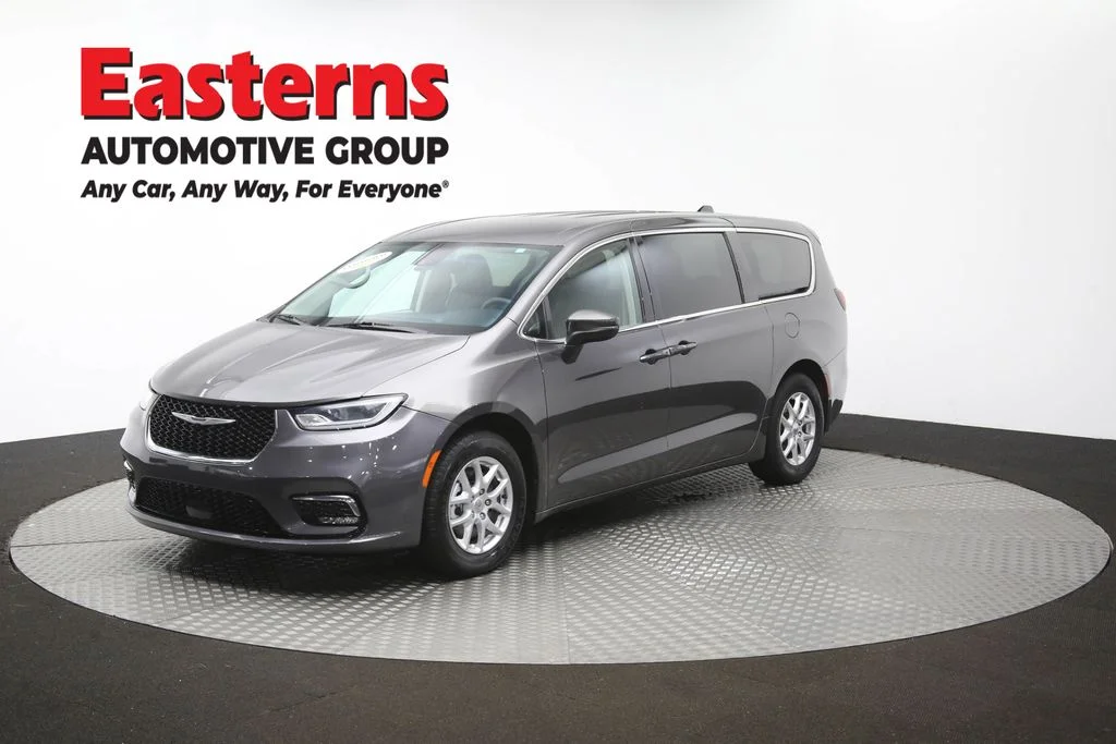 Used 2023 Gray Chrysler Touring L image 57