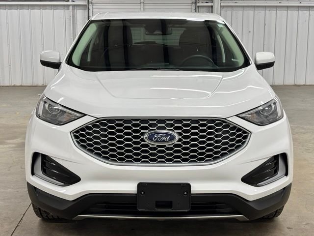 Used 2024 White Ford SEL image 2
