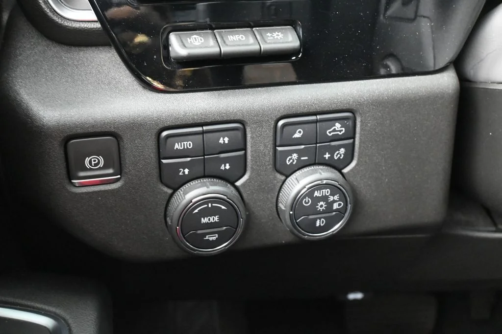 Used 2024 Sterling Gray Metallic Chevrolet High Country image 18