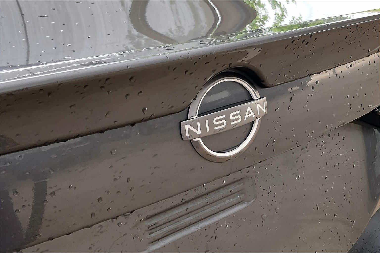Used 2025 Gun Metallic Nissan SR image 27