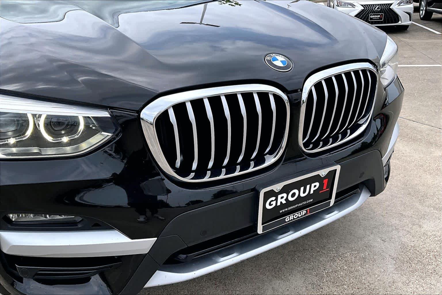Used 2020 Jet Black BMW sDrive30i image 28