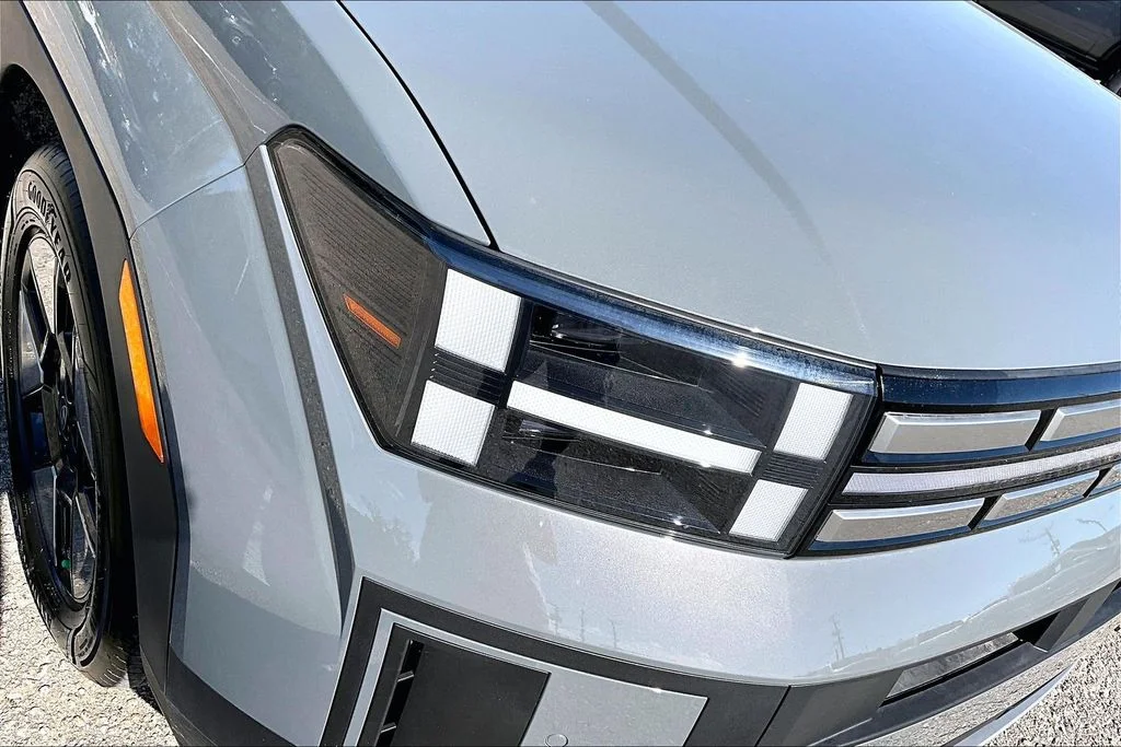 Used 2026 Hampton Gray Hyundai SEL image 30