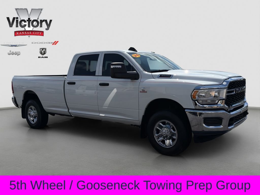 2024 RAM 3500 Tradesman 4X4 Crew Cab LWB's photo
