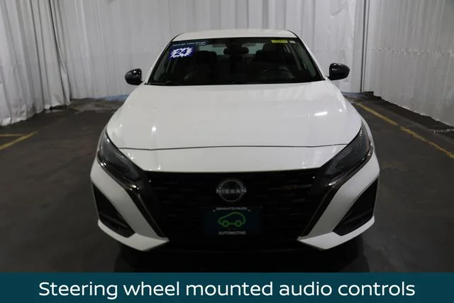 Certified Used 2024 White Nissan 2.5 SR image 7