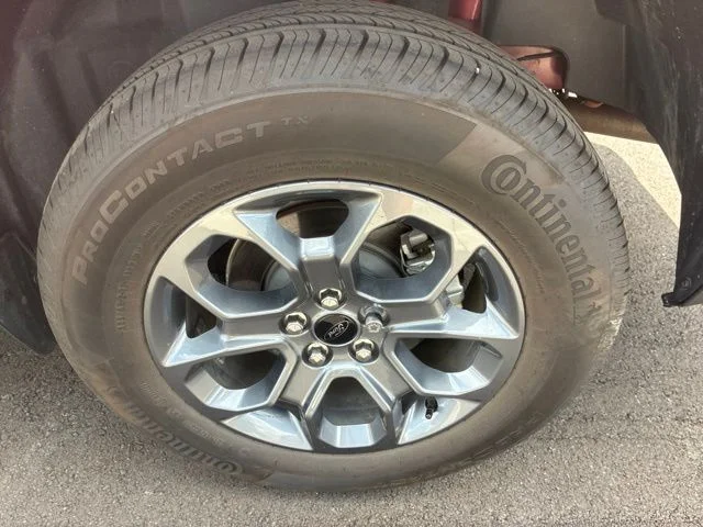 Used 2025 Red Ford XLT image 12