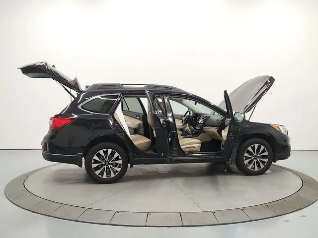 Used 2017 Black Subaru 2.5i image 15