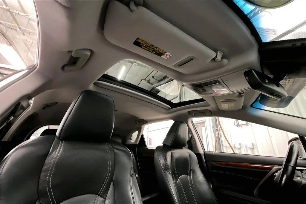 Used 2017 White Lexus 350 image 26
