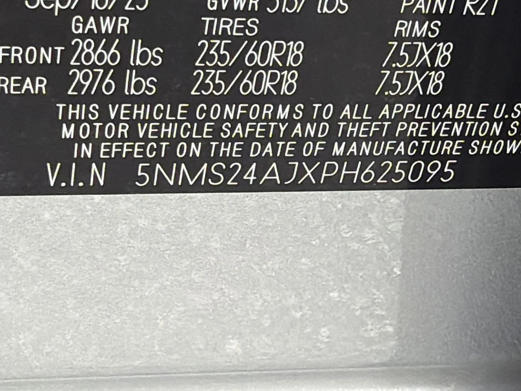 Used 2023 Silver Hyundai SEL image 33