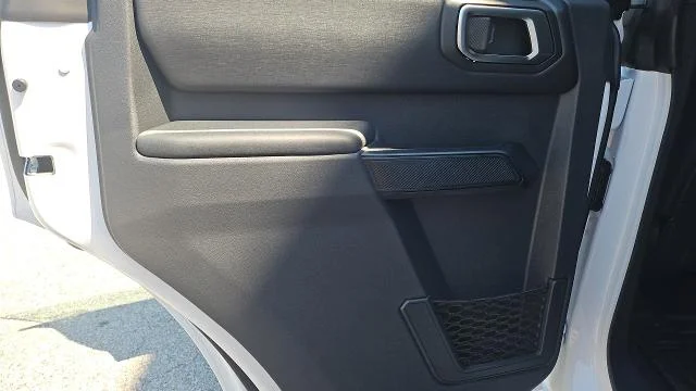 New 2026 Oxford White Ford Badlands 4WD image 34