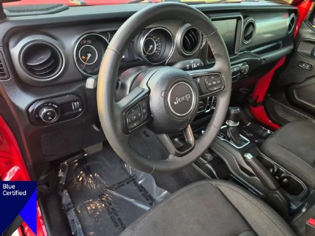 Used 2023 Red Jeep Sport S image 16
