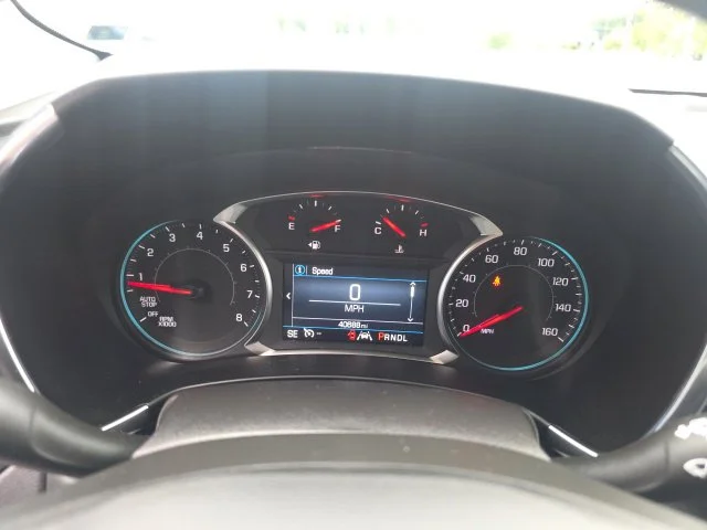 Used 2024 Blue Chevrolet LT image 19