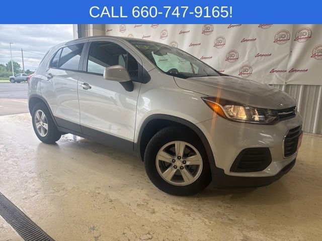 Used 2019 Chevrolet Trax LS with VIN 3GNCJKSB1KL398837 for sale in Kansas City