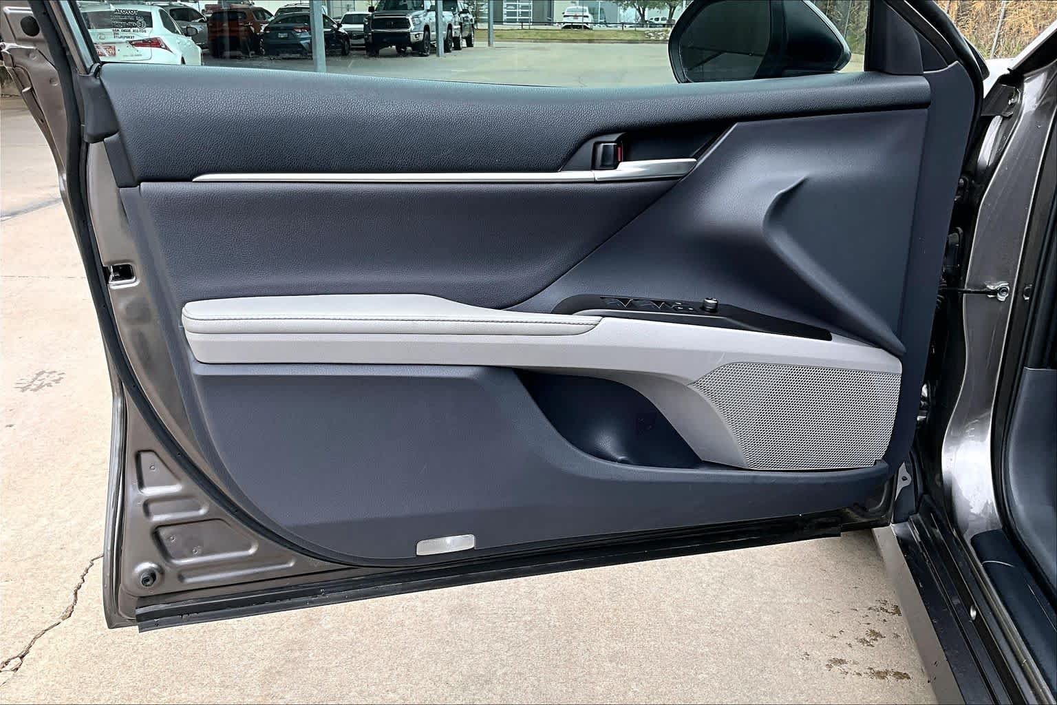 2023 Toyota Camry XLE - Photo 25