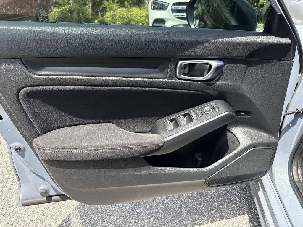 Used 2022  Honda Sport image 21