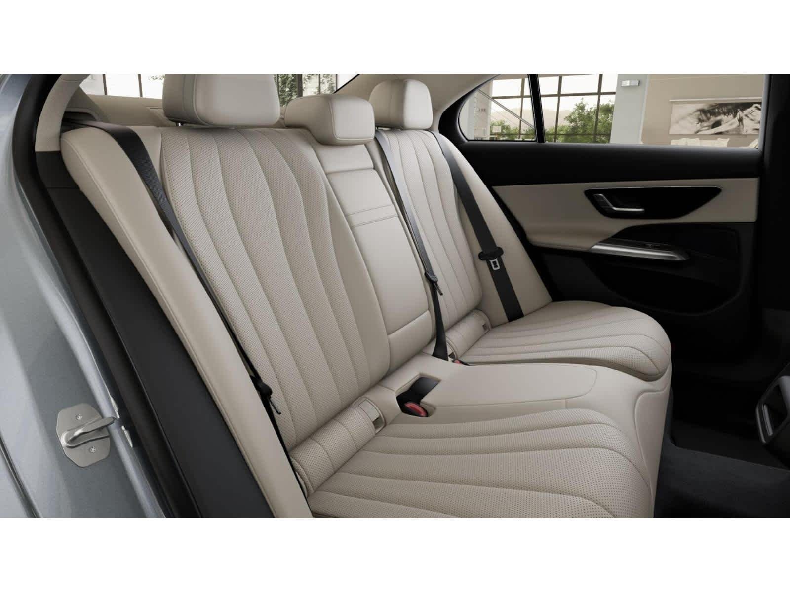 2025 Mercedes-Benz E-Class E350 - Photo 5