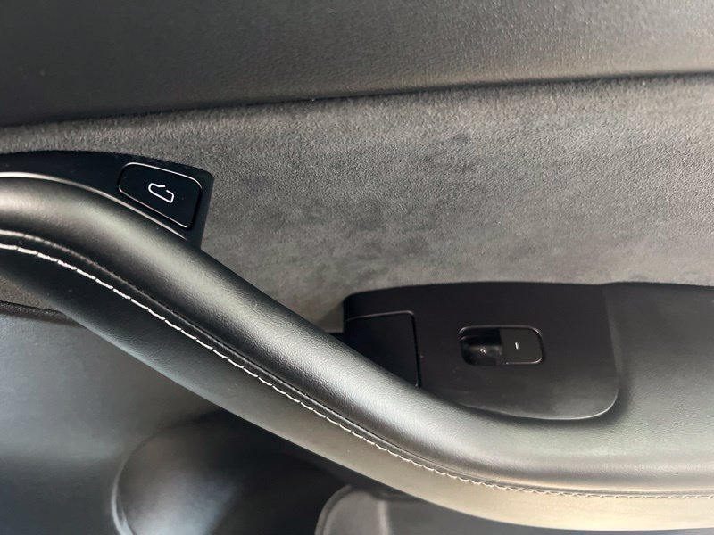 Used 2022  Tesla Long Range image 15