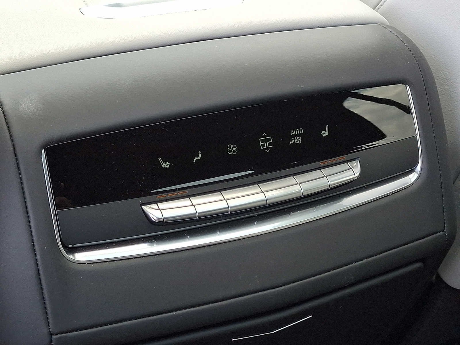 Used 2026 Vibrant White Tricoat Cadillac 4WD Platinum Sport image 13