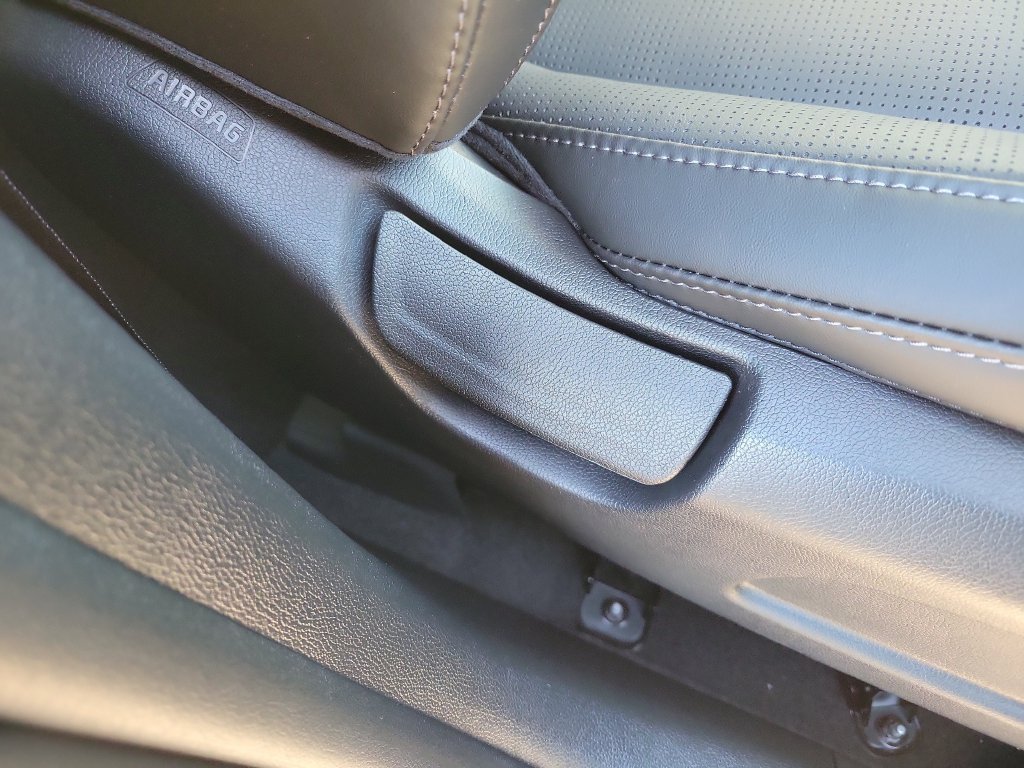 New 2026 Wolf Gray Kia S image 9