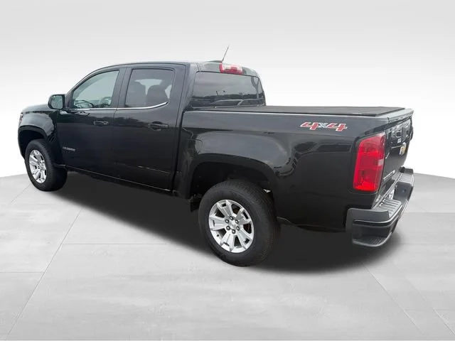 Used 2018 BLACK Chevrolet 4WD LT image 3