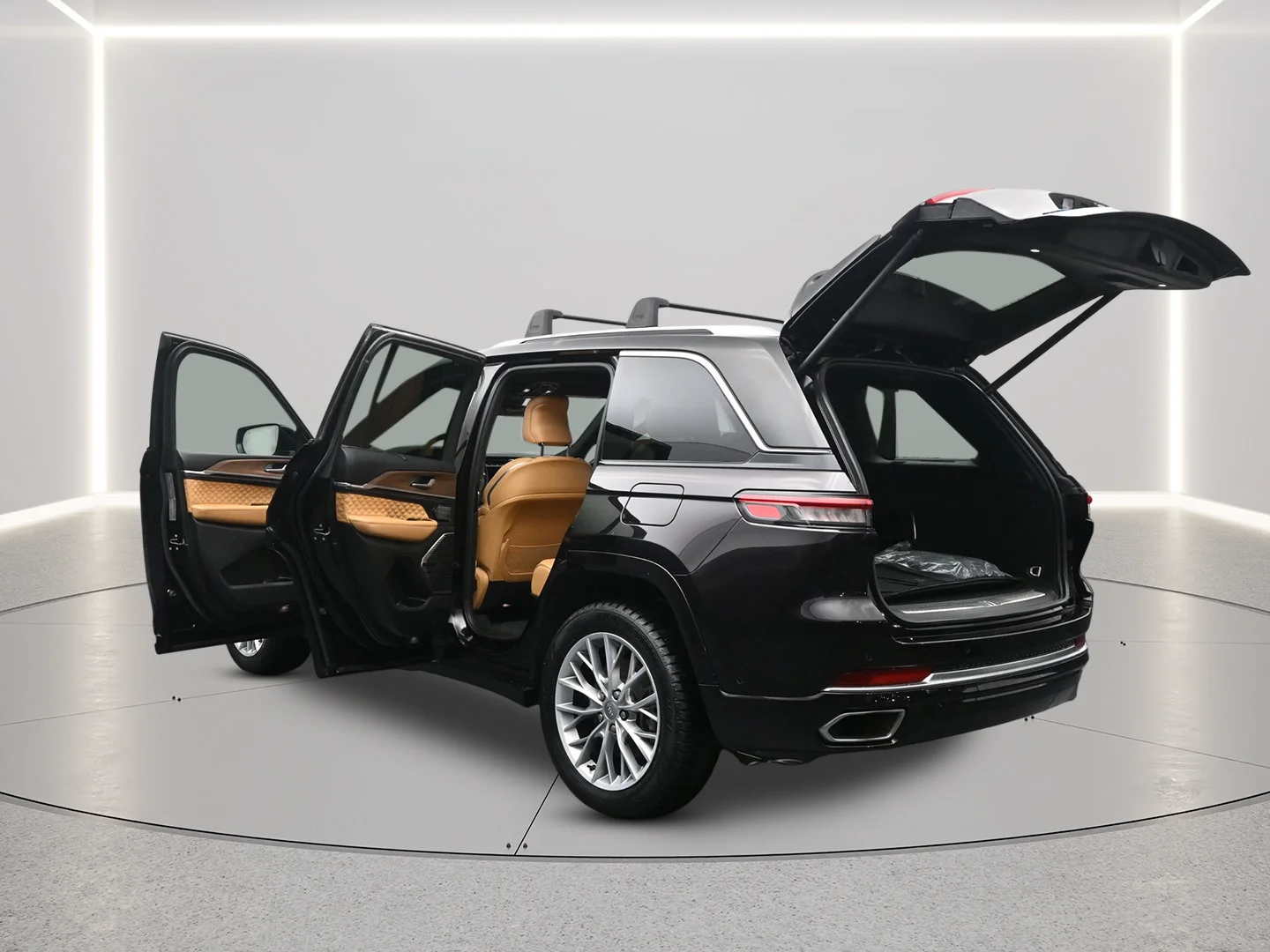 Used 2022 Ember Pearlcoat Jeep Summit image 4