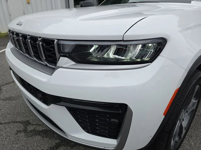 Used 2026 White Jeep Limited image 33