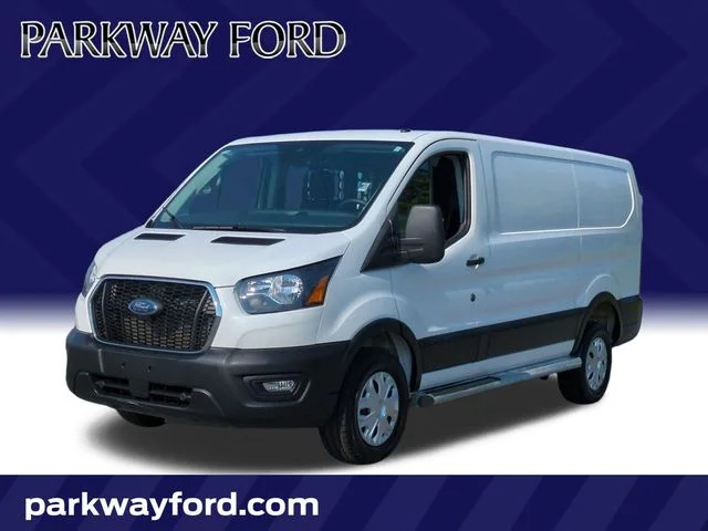 Used 2025 White Ford Base image 1