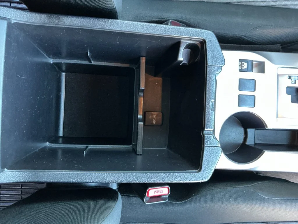 Used 2015 Gray Toyota SR5 image 34
