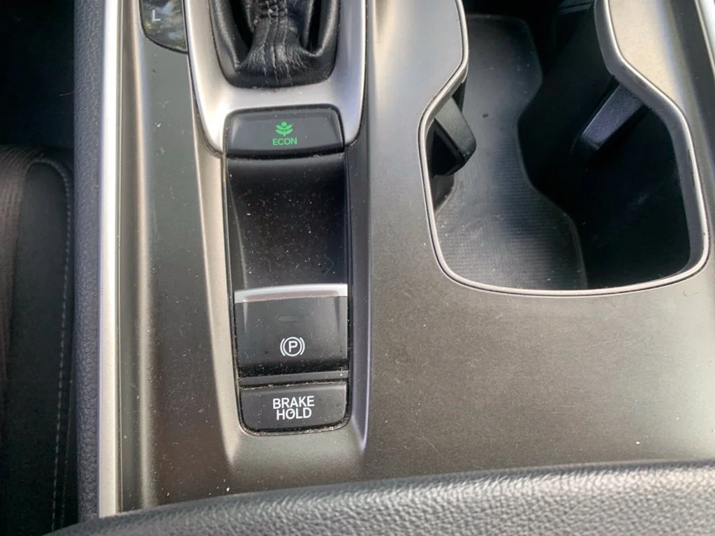 Used 2020 Lunar Silver Metallic Honda LX image 20
