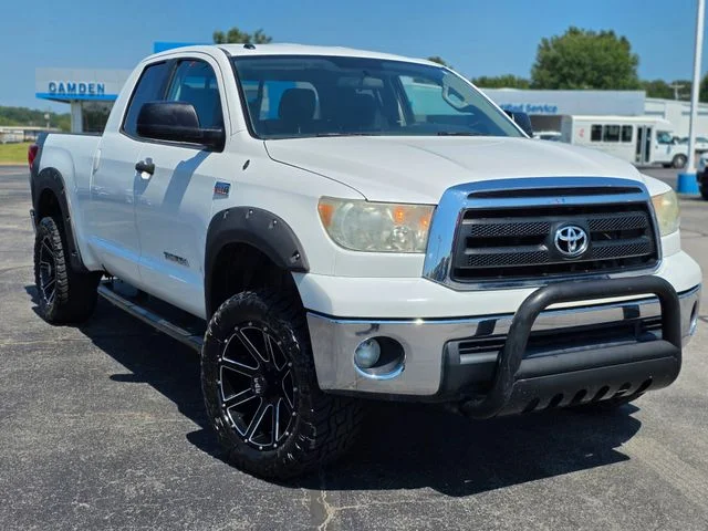 Used 2013 Toyota Tundra Tundra Grade with VIN 5TFRY5F1XDX138686 for sale in Middlesboro, KY