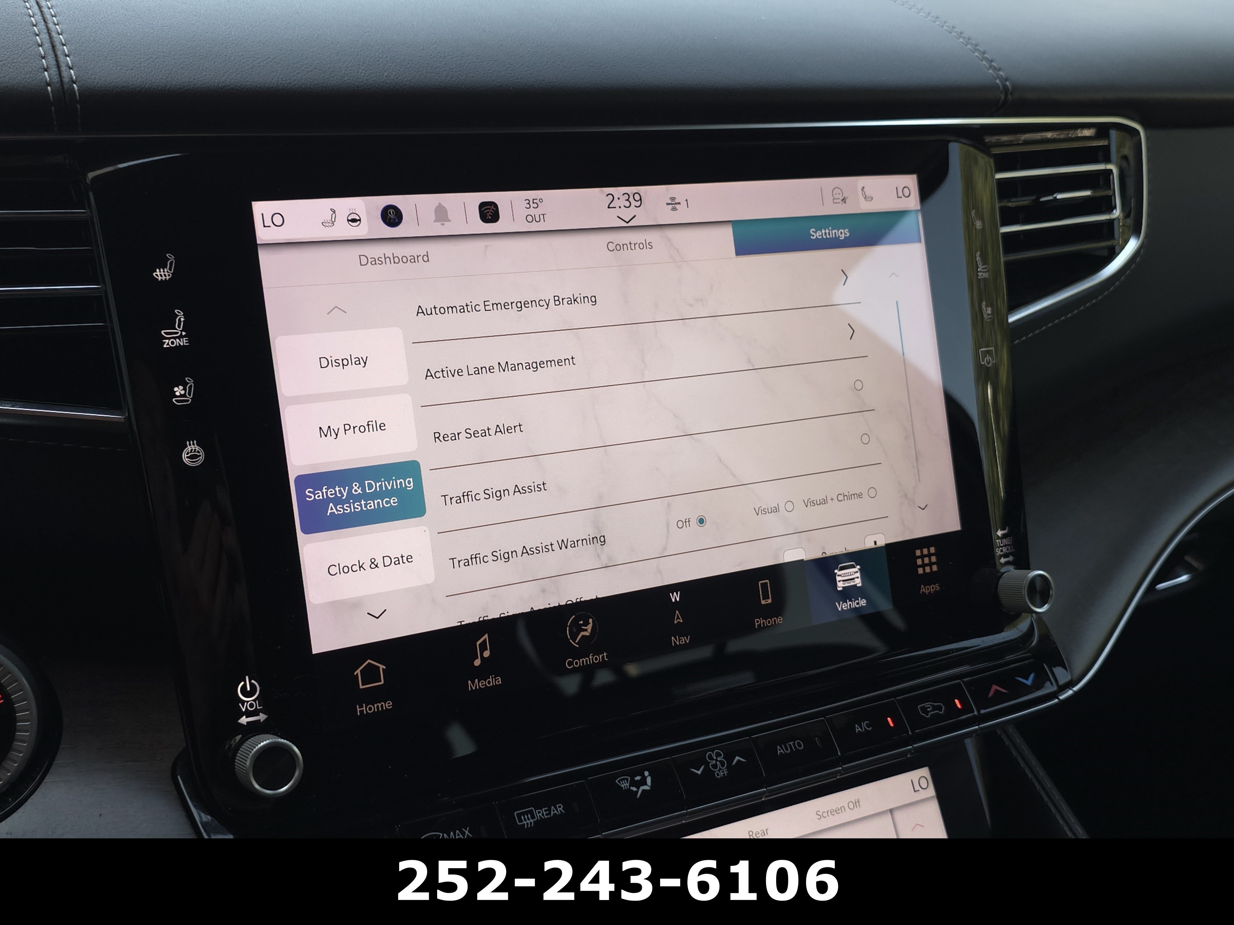 Used 2022 Diamond Black Crystal Pearlcoat Jeep Series II image 15