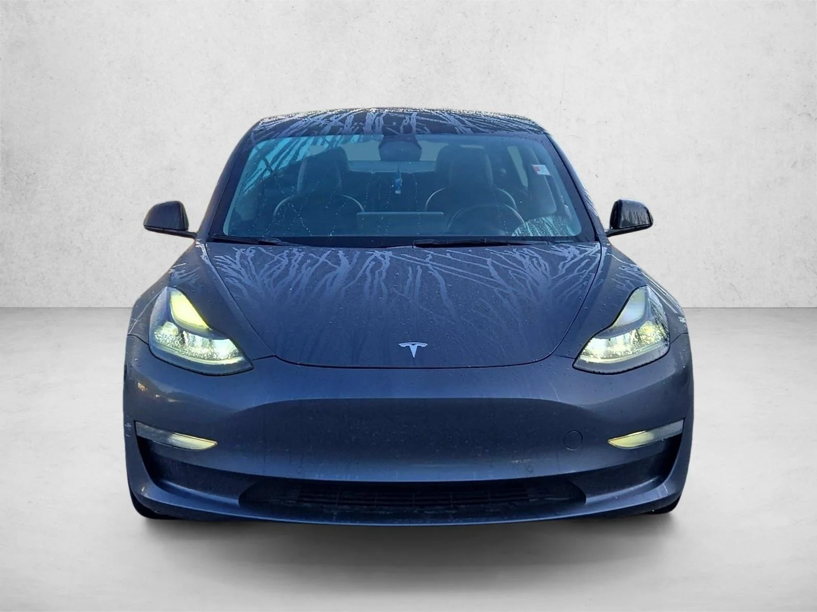 Used 2022 Silver/Gray Tesla Long Range image 2