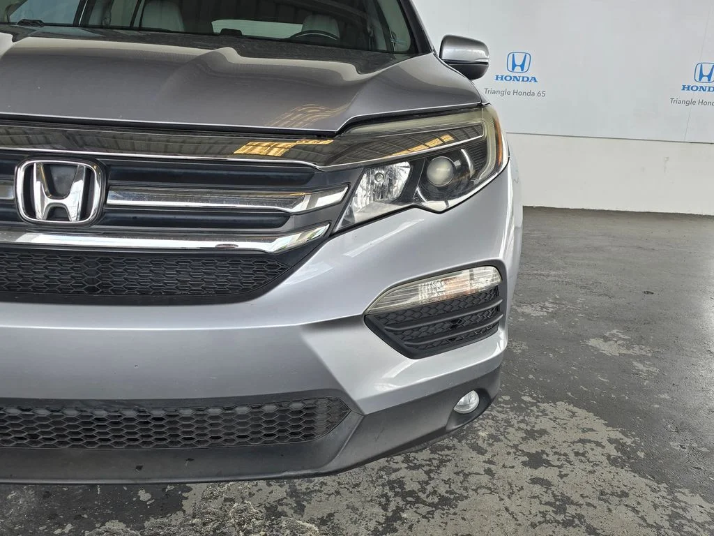 Used 2016 Silver Honda EX-L image 62