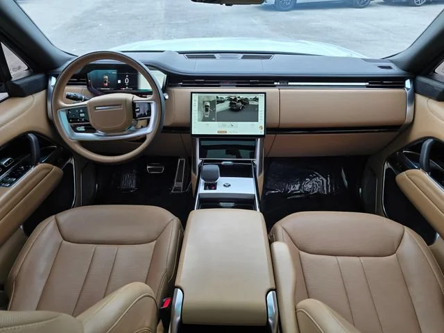 Used 2025 Ostuni Pearl Wht Prem Met Land Rover Autobiography image 42