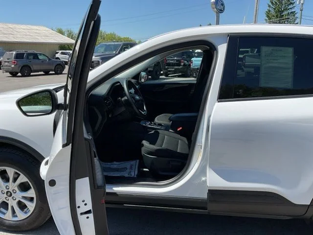 Used 2025 White Ford Active image 26