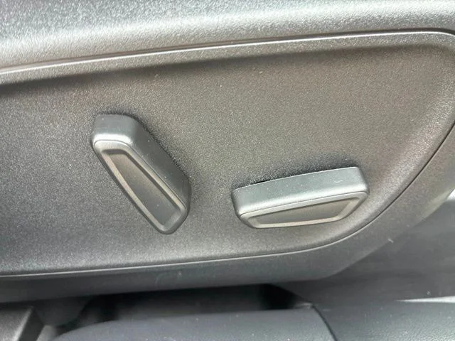 New 2026 Carbonized Gray Metallic Ford Badlands® image 30