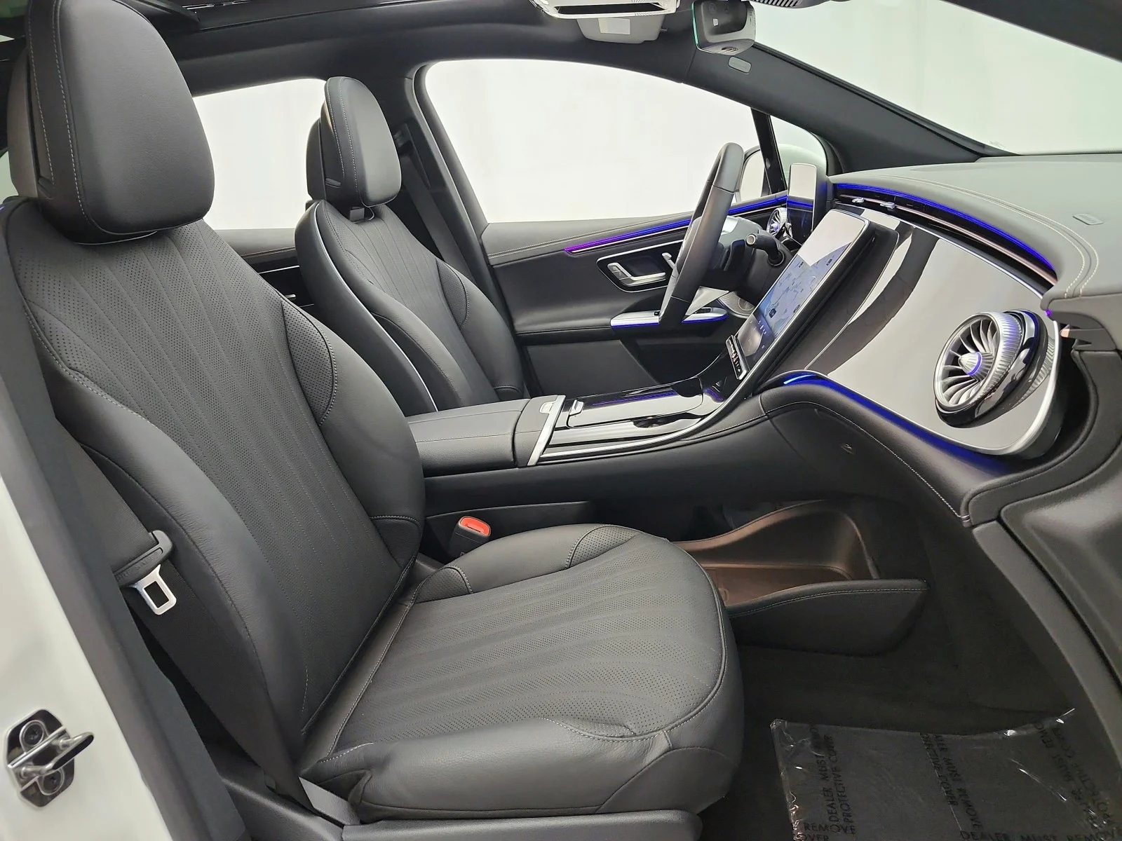 Certified Used 2023 Polar White Mercedes-Benz EQE 500 4MATIC® SUV image 19